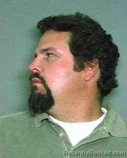 Mugshot of Charlton Dee Wells