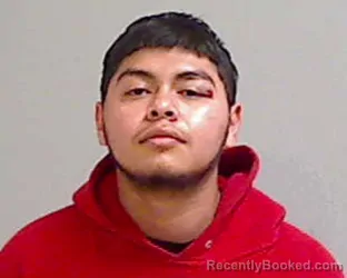 Mugshot of VICTOR MANUEL CASTILLO