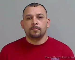Mugshot of ROBERTO MENDOZA