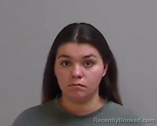 Mugshot of EVELYN ALIZA NAVARRO