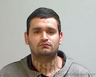 Mugshot of JESUS FUENTES