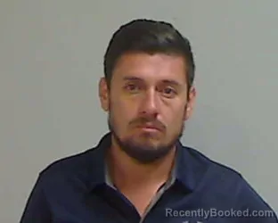 Mugshot of OSCAR JR GARZA