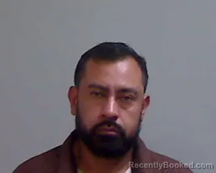 Mugshot of OMAR ALEJANDRO HERNANDEZ booked in Hidalgo County, Texas on March 29, 2026
