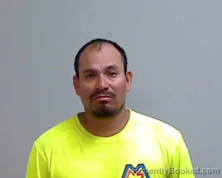 Mugshot of LUIS ENRIQUE MANCINAS LUNA booked in Hidalgo County, Texas on April 23, 2026