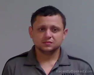 Mugshot of DANIEL ENRIQUE MUNOZ booked in Hidalgo County, Texas on April 9, 2026