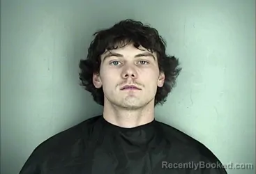 Mugshot of HUNTER SHANE BLEDSOE