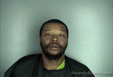 Mugshot of JAYVACEY SHANTON HOLLOWAY