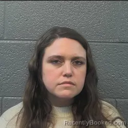 Mugshot of DANIELLE NICOLE MCQUEEN MOSELEY