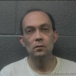 Mugshot of Saul Vera Delgado