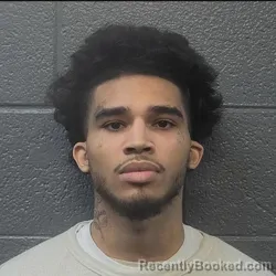 Mugshot of Devin O`Marion Averett