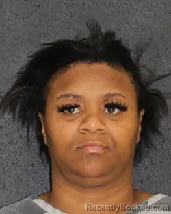 Mugshot of LACHESHIA SHACAROL BROWN