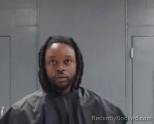 Mugshot of TRAVONTAE DAJOUR MATTHEWS booked in Hunt County, Texas on May 21, 2026