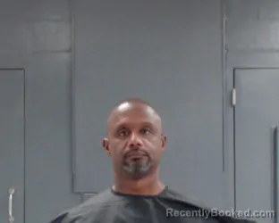 Mugshot of SHONDELL LAMAHN KINNEY booked in Hunt County, Texas on June 17, 2026