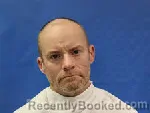 Mugshot of Dustin Hunter