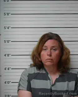 Mugshot of Lyndsie Hope Nichols