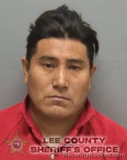 Mugshot of JUAN NOE LUX CASTRO