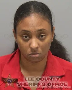 Mugshot of SHAKIA JACQUELINE DAVIS booked in Lee County, Florida on March 15, 2026