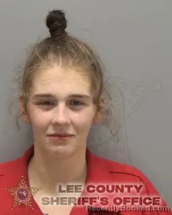 Mugshot of ALEXIS LYNN THOMAS booked in Lee County, Florida on March 23, 2026