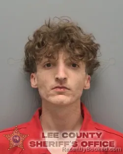 Mugshot of DANIEL MICHAEL JR. VETTRAINO booked in Lee County, Florida on April 5, 2026