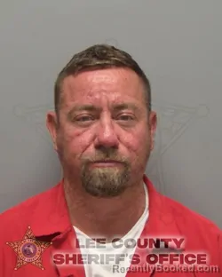 Mugshot of WILLIAM RICHARD III MCCLOE booked in Lee County, Florida on April 10, 2026