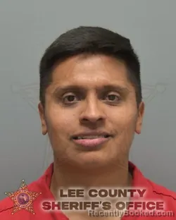 Mugshot of EMMANUEL DE JESUS PEREZ LOPEZ booked in Lee County, Florida on May 6, 2026