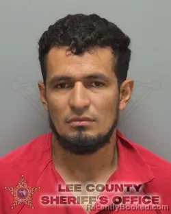 Mugshot of EVER ADELSON FUENTES DE JESUS booked in Lee County, Florida on May 18, 2026