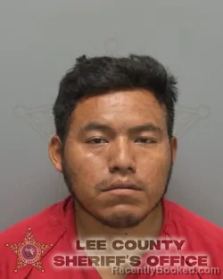 Mugshot of DANIEL DE LEON MENDOZA booked in Lee County, Florida on May 21, 2026