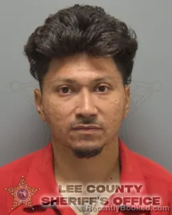 Mugshot of RICARDO MUNIZ-SANTIZO booked in Lee County, Florida on May 31, 2026