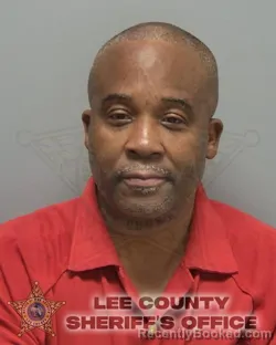 Mugshot of ROBERT LEWIS JR BECKHAM booked in Lee County, Florida on June 1, 2026