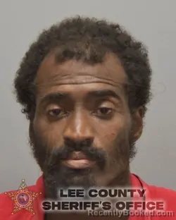 Mugshot of DAMIEN DELON HOSHOR booked in Lee County, Florida on June 24, 2026