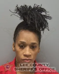 Mugshot of RAQUEL SHAKIRA ARNOLD booked in Lee County, Florida on June 25, 2026
