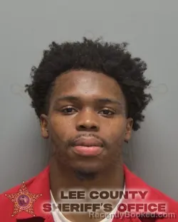 Mugshot of E'zarius Lorenzo Lockwood booked in Lee County, Florida on August 15, 2026