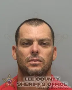 Mugshot of Manuel De Jesus Perez Munoz booked in Lee County, Florida on August 25, 2026