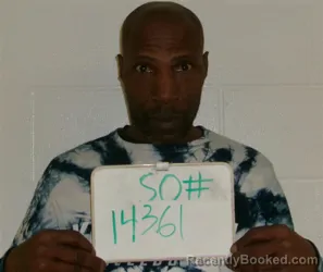 Mugshot of LEGIA HUNT