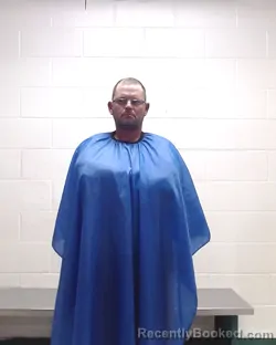 Mugshot of ROBERT RAYMOND MCCULLOUGH