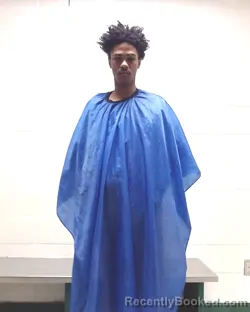 Mugshot of TREYVON DAUDI OMAYIO