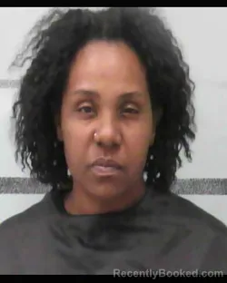 Mugshot of FALONDA LASHAY GRIFFIN booked in Lubbock County, Texas on April 30, 2026