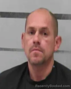 Mugshot of MARIO GOMEZ