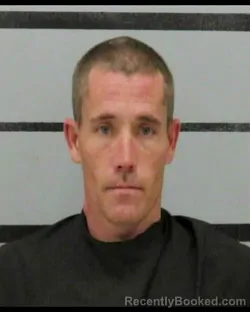 Mugshot of DUSTIN LEATHERWOOD