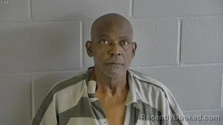 Mugshot of DWAYNE KEITH GROSS booked in Levy County, Florida on April 4, 2026