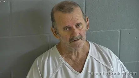 Mugshot of LESTER PIERSALL