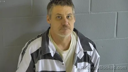 Mugshot of MICHAEL LEOPOLD