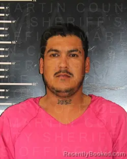 Mugshot of PAUL ARTURO SALMERON PEREZ