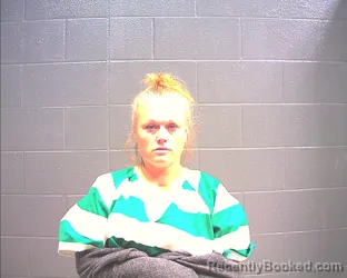 Mugshot of AMBER TOMI DEWVALL