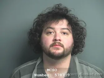 Mugshot of EVAN ARMANDO CHAVEZ ROMERO