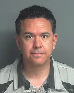 Mugshot of MAURICIO JR ROSALES