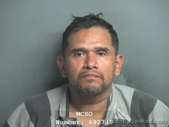 Mugshot of ROBERTO JR MENDOZA