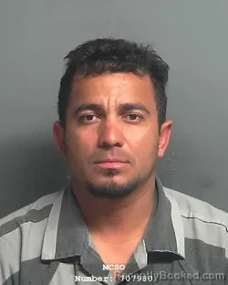 Mugshot of VICTOR MANUEL CARDONA-CRUZ