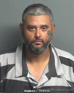 Mugshot of ROBERT JUNIOR DIAZ