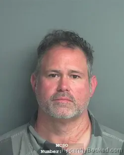 Mugshot of ROBERT WAYNE MEADER